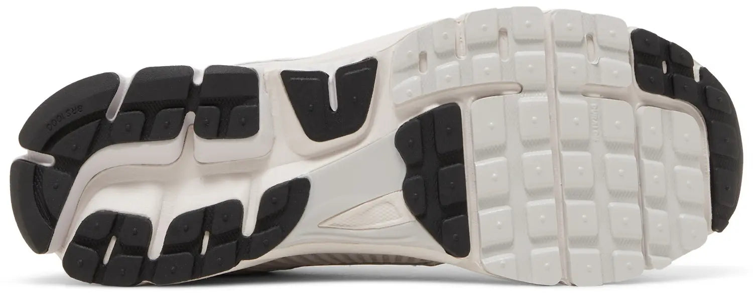 Nike Zoom Vomero 5 White