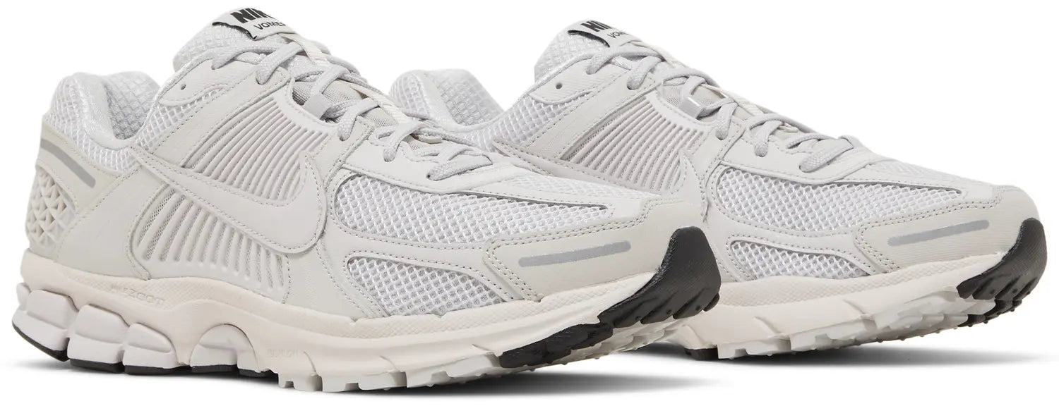 Nike Zoom Vomero 5 White