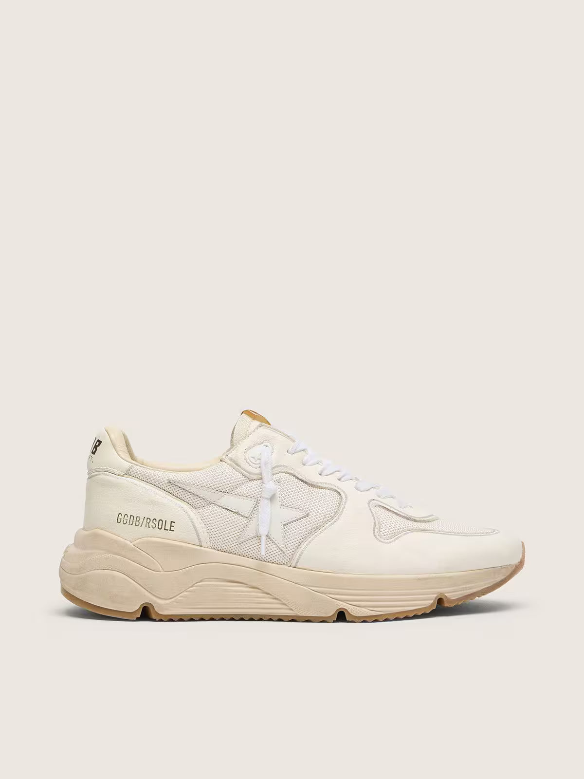 Golden Goose Super-Star Blanc Étoile Noire - Sneakers luxe vintage classique - nbaddict.fr