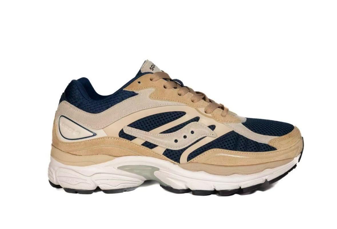 Saucony ProGrid Omni 9 Beige Sahara - Sneakers rétro running tons désertiques - nbaddict.fr